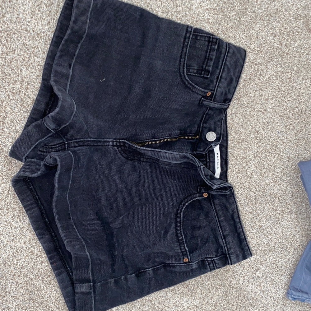 selling size 26 black pacsun shorts